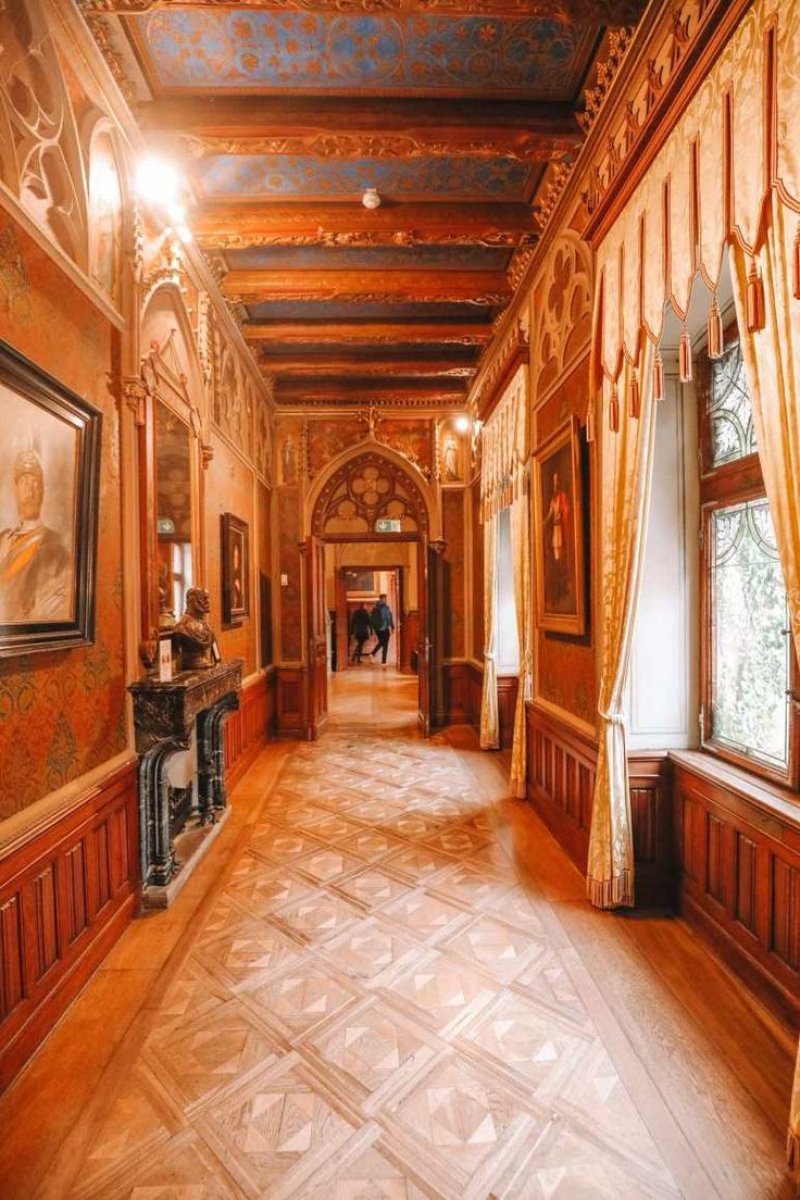 Hohenzollern castle внутри