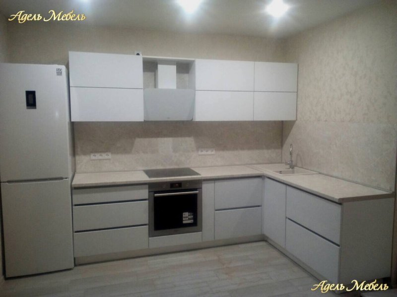 Кухни белые матовые
