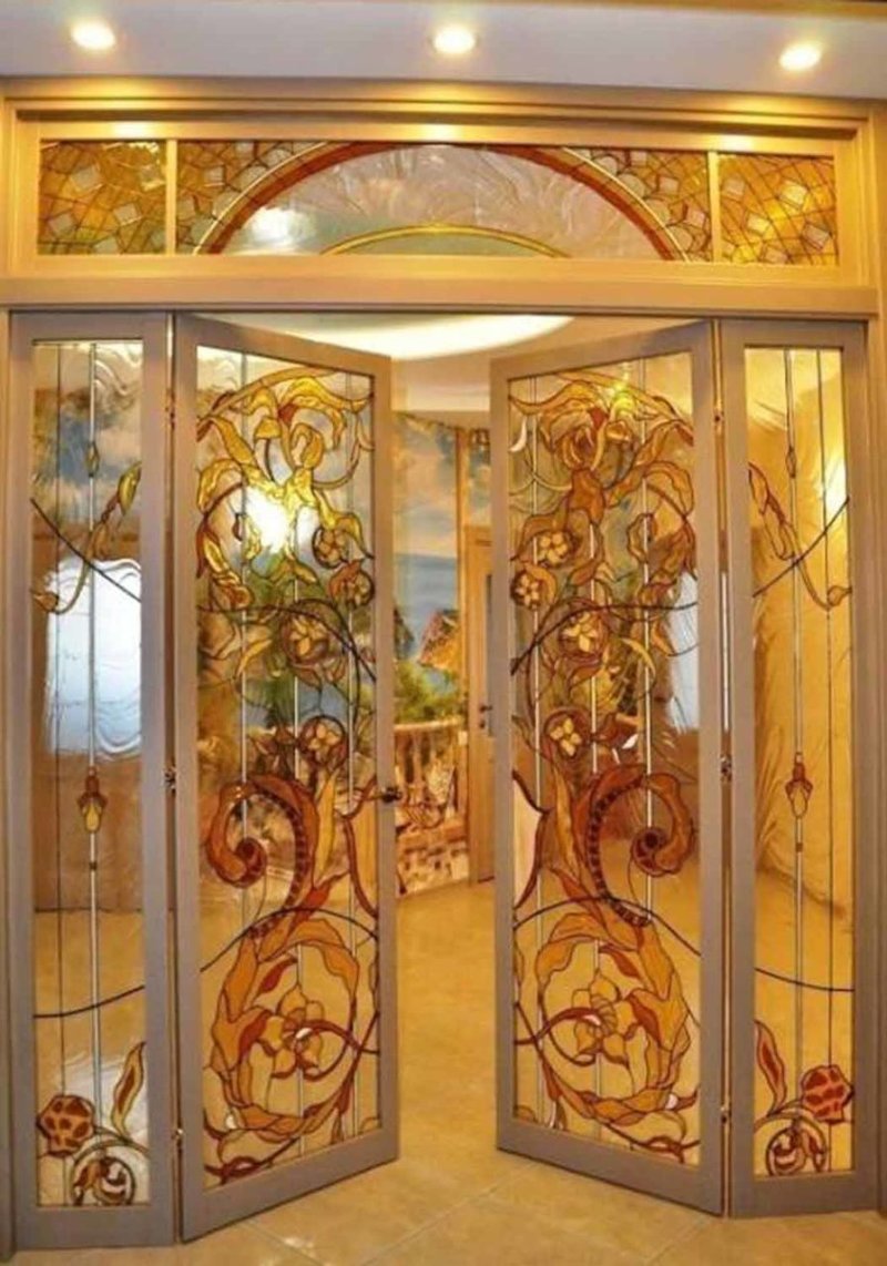 Витражные межкомнатные перегородки