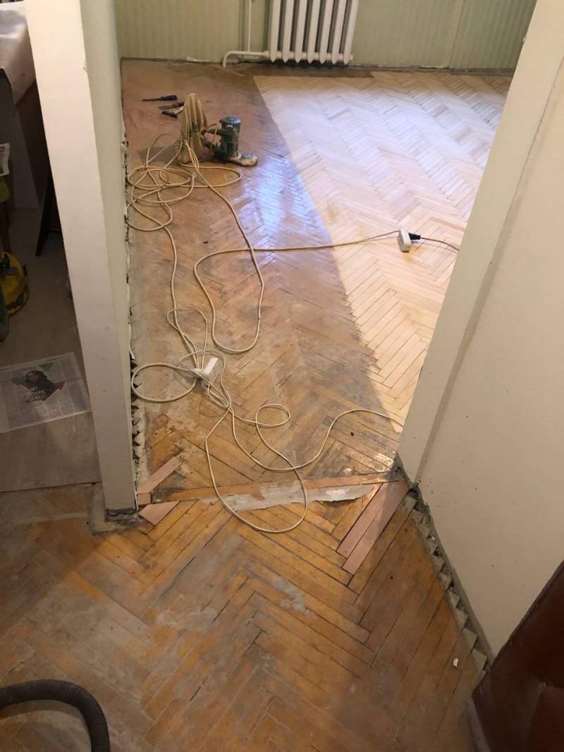Паркет елочка отциклевать