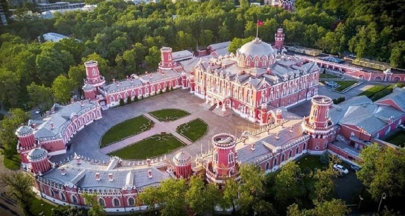Казаков петровский подъездной дворец москва