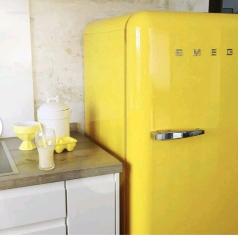 Холодильник smeg ретро желтый