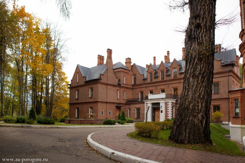 Усадьба щербатовых васильевский замок