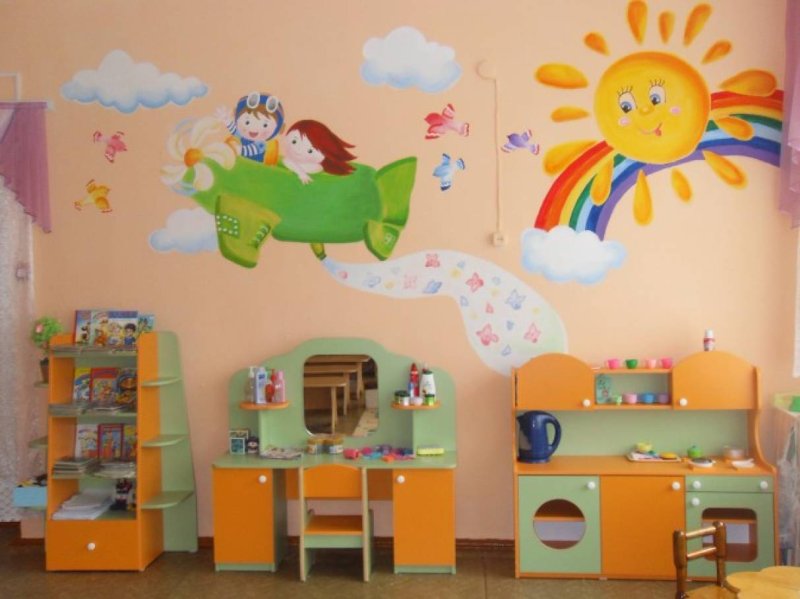 Украсить стену в детском саду