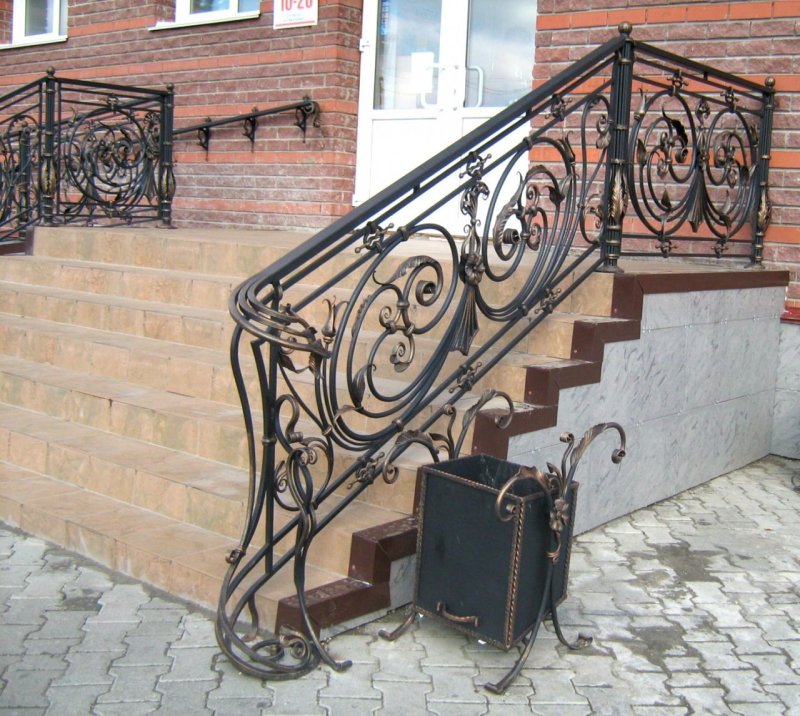 Кованое крыльцо