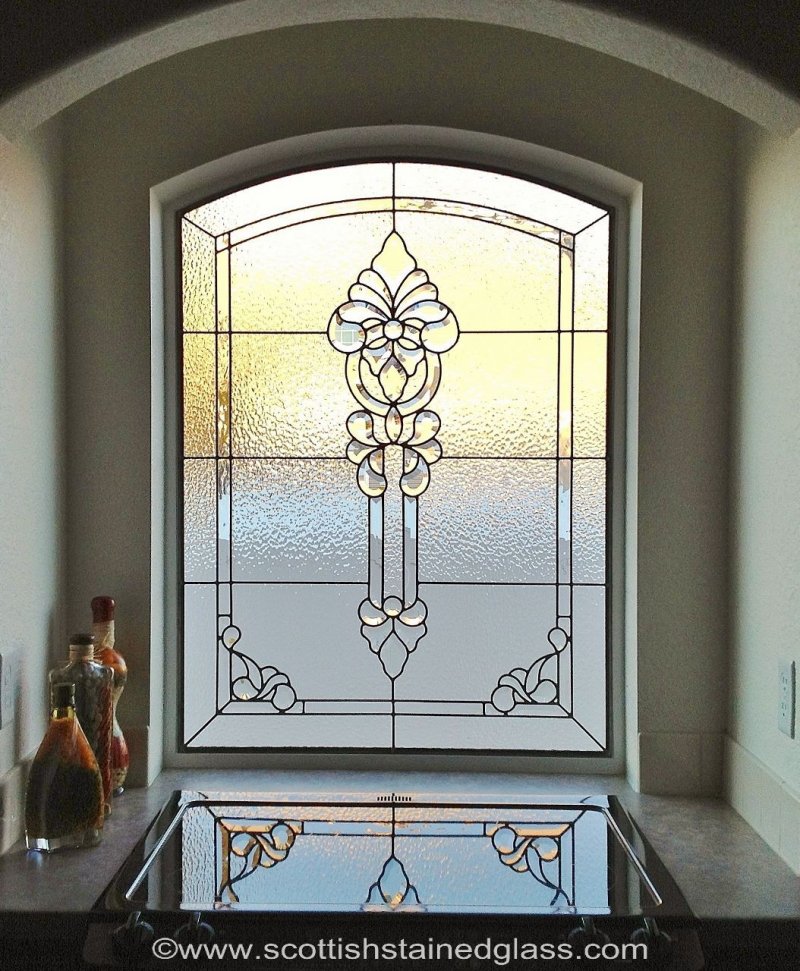Витражное окно