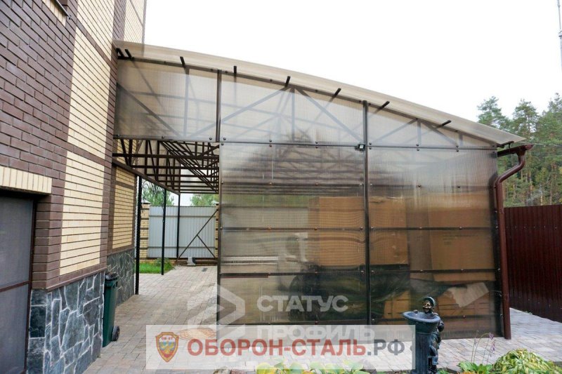 Навес из поликарбоната