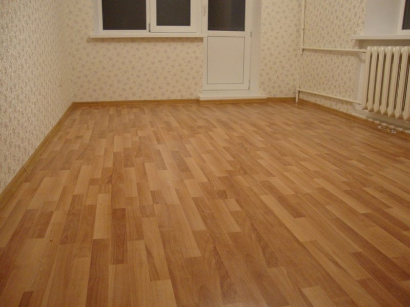 Линолеум в комнате