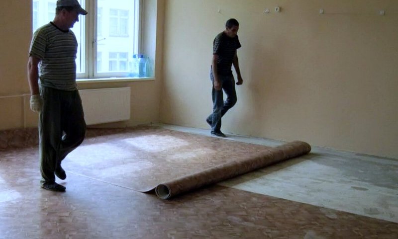 Постелить линолеум