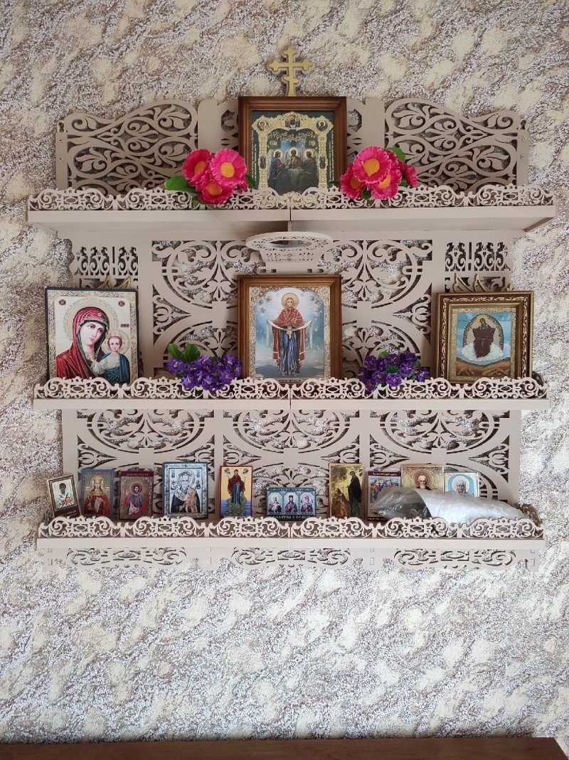 Полка для икон прямая