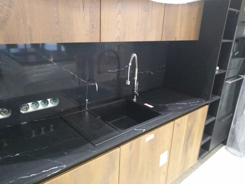 Smart quartz marquina столешница