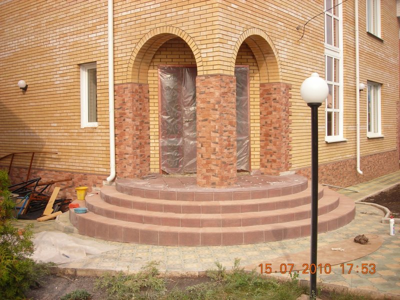 Крыльцо полукруглое для частного