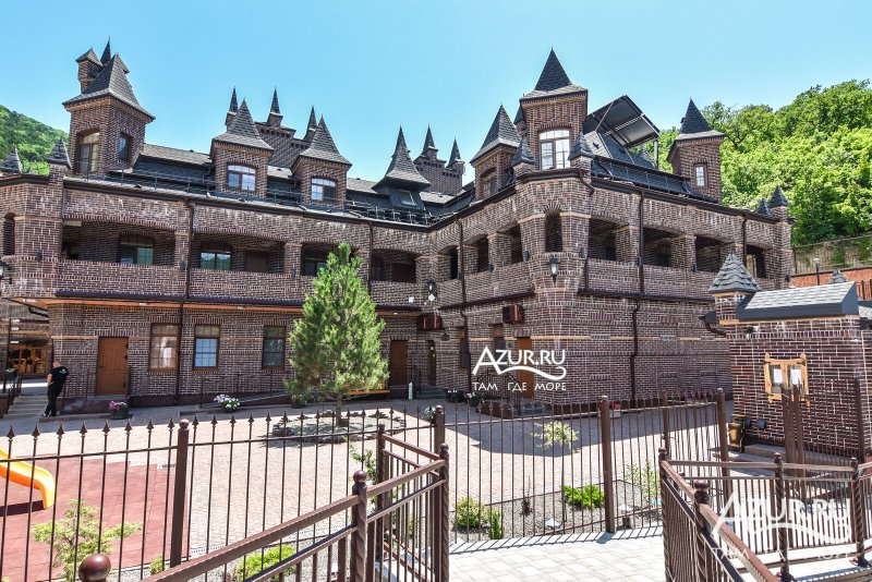 Абрау дюрсо гостиница замок