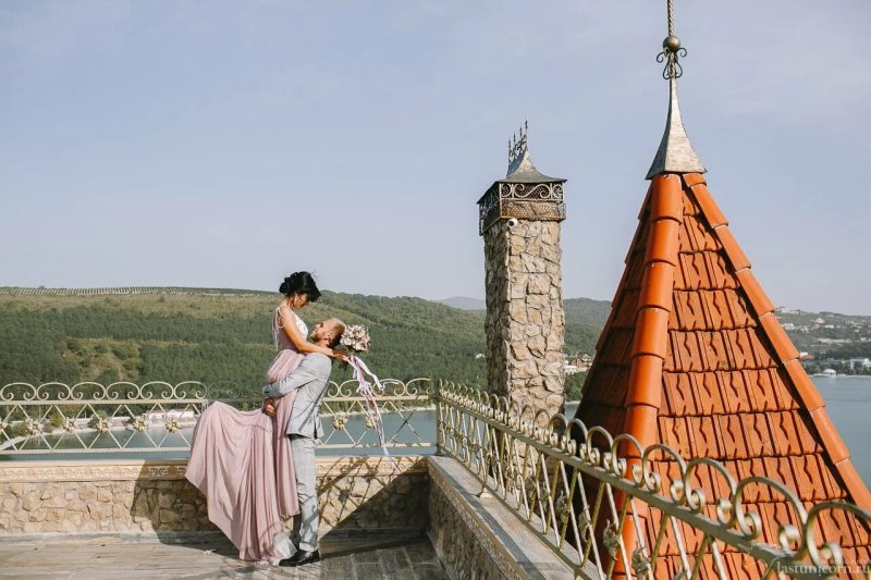 Абрау дюрсо замок