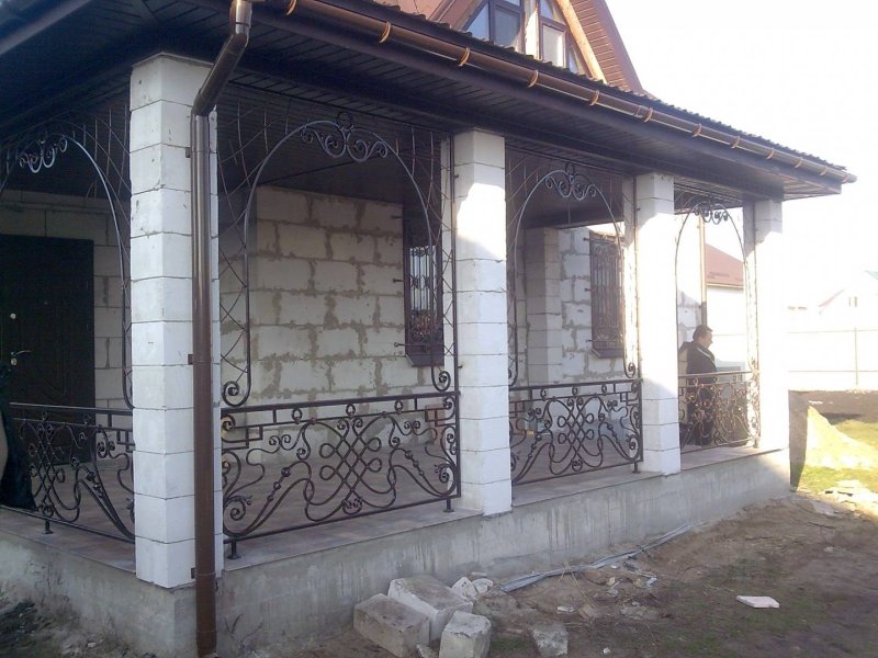 Терраса с ковкой