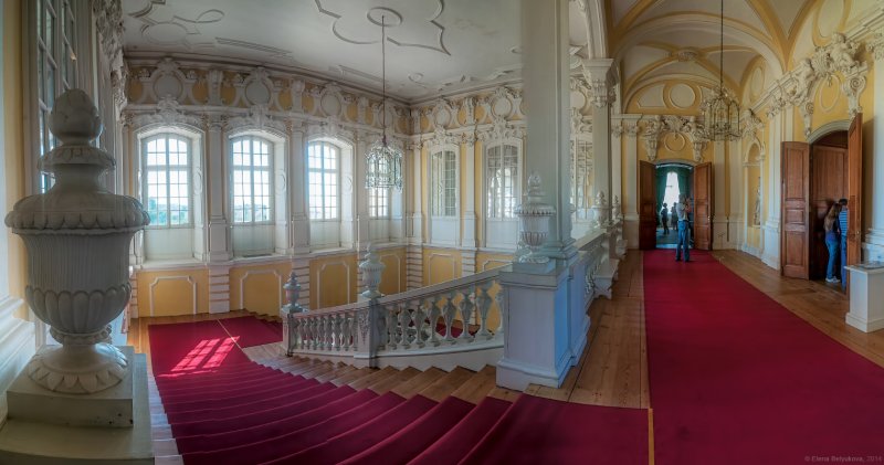 Рундальский дворец