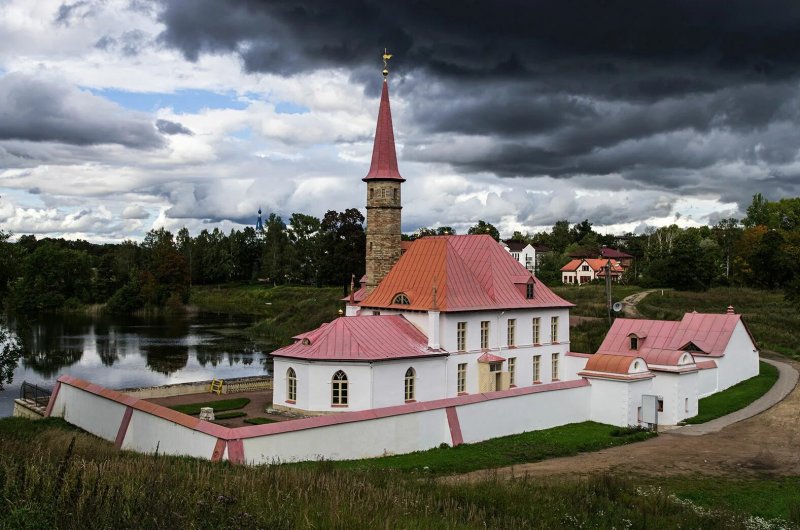 Приоратский дворец гатчина