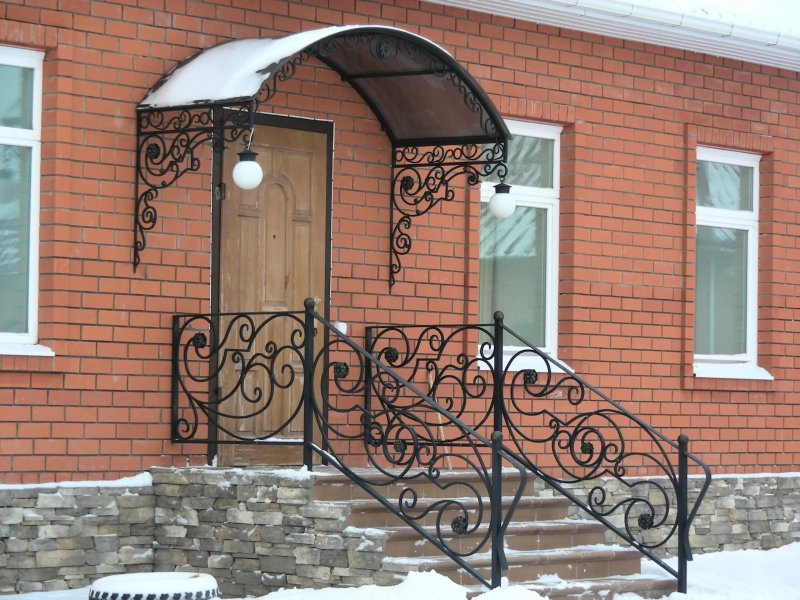 Кованое крыльцо для частного дома