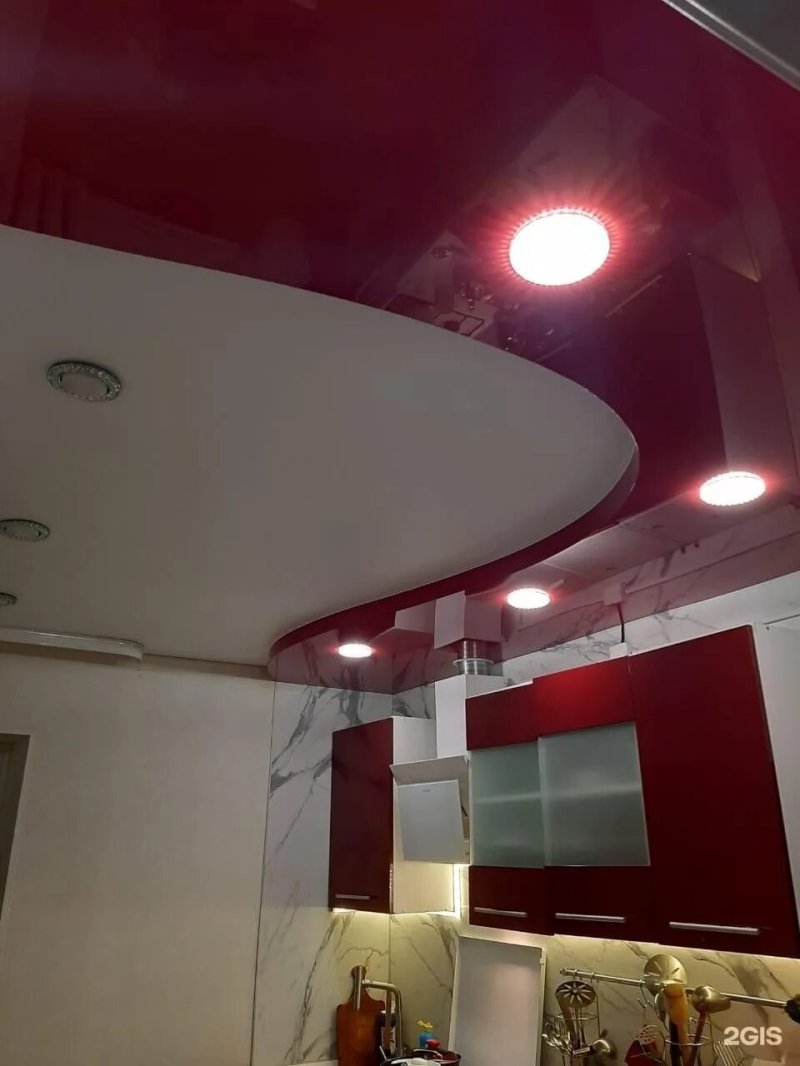 Комбинированные натяжные потолки