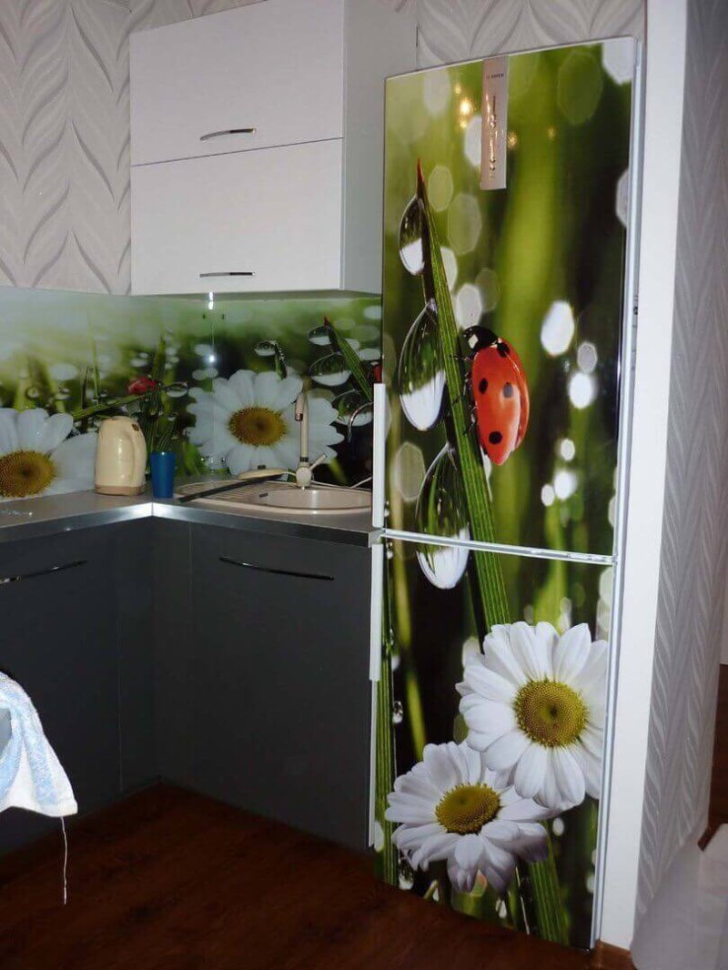 Самоклеющиеся пленки для кухни