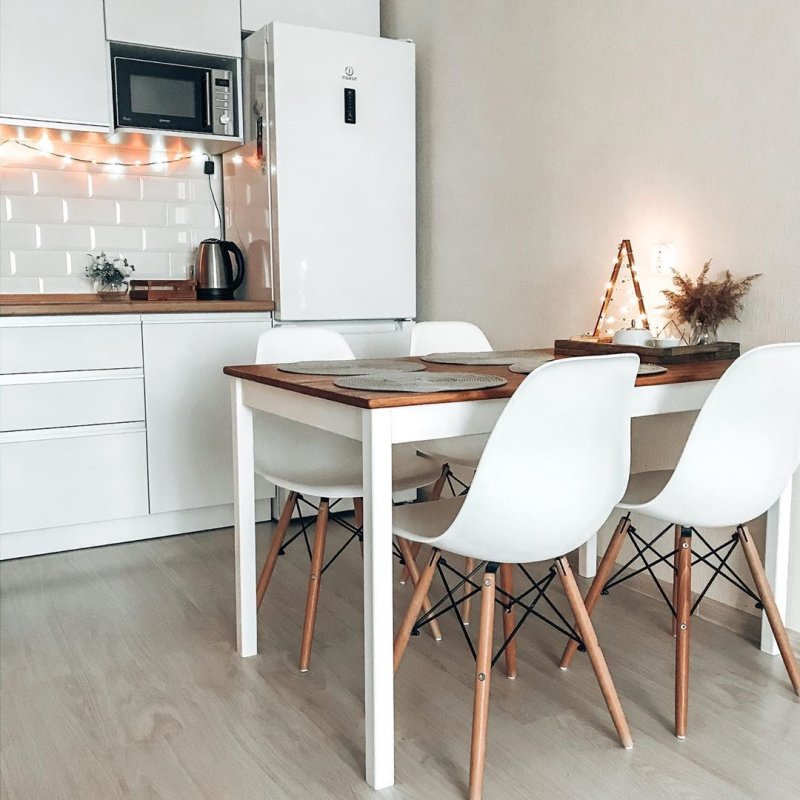 Стул eames dsw