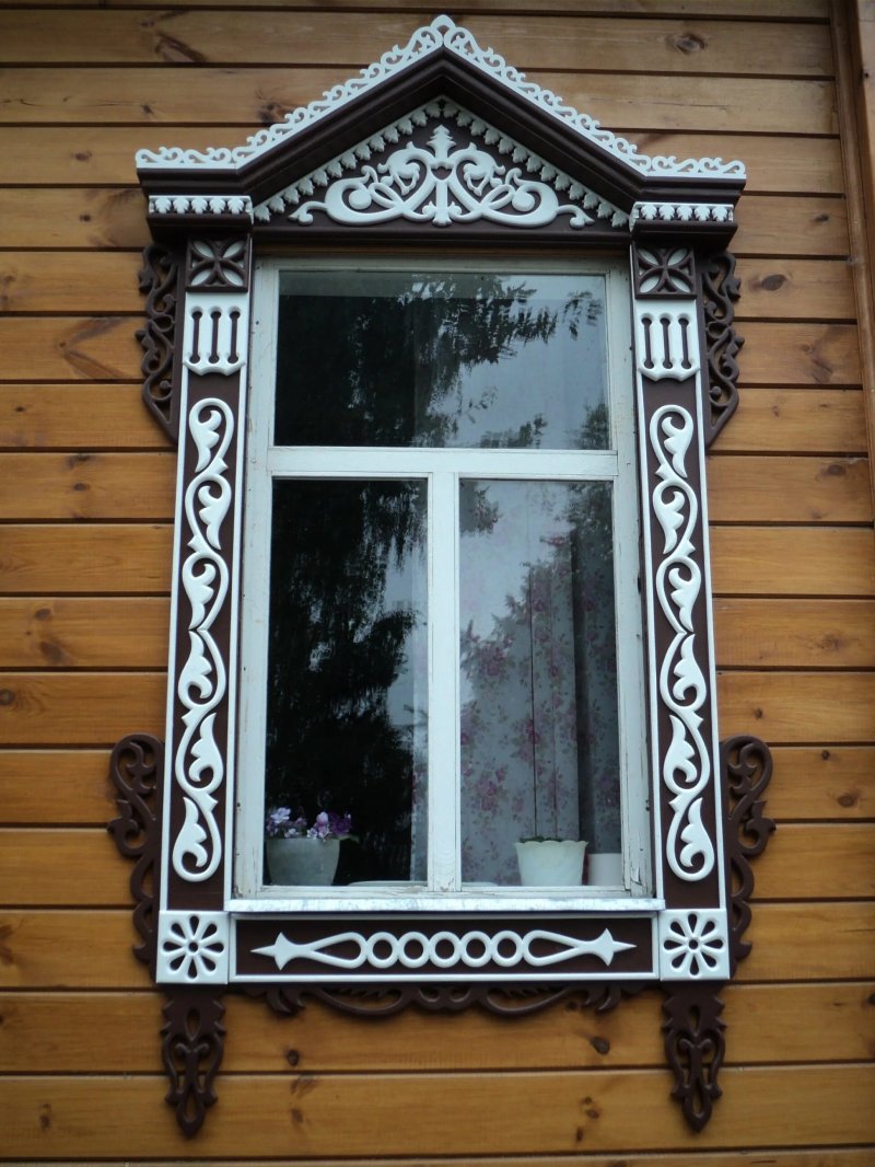 Наличники на окна резные