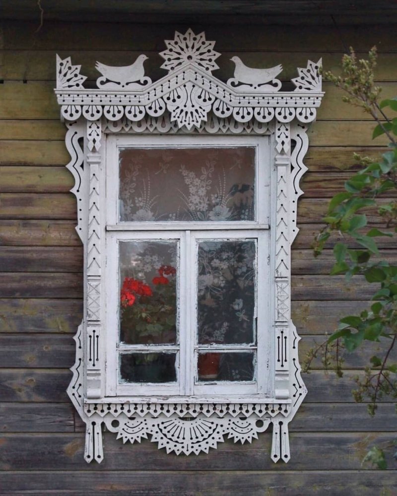 Резные деревянные наличники