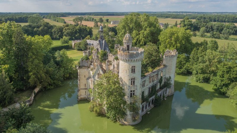 Chateau de la mothe chandeniers