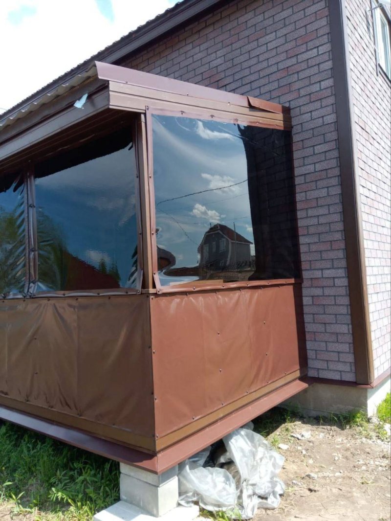 Прозрачные шторы для веранды
