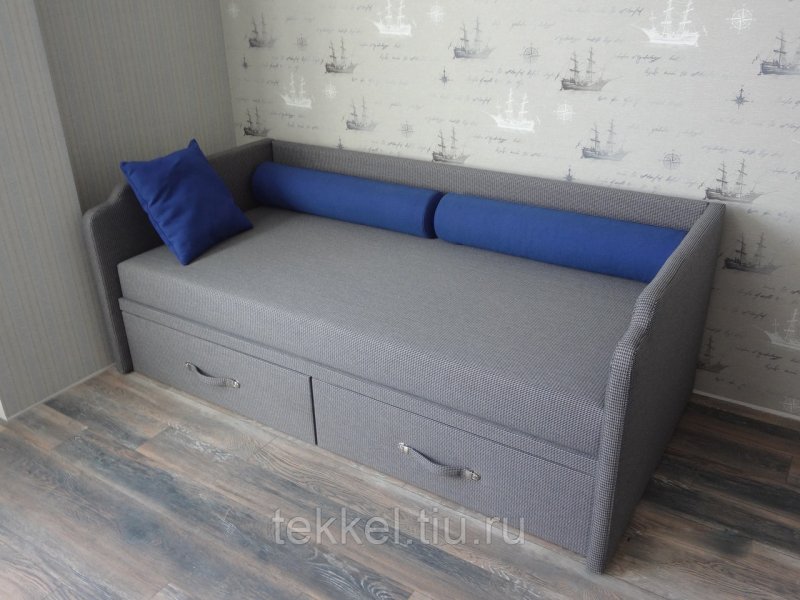 Кровати диваны