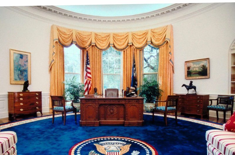 Овальный кабинет президента сша