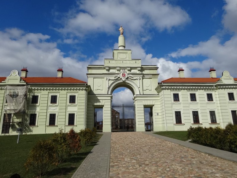 Дворцовый комплекс сапег в ружанах беларусь