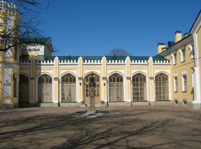 Львовский дворец в стрельне