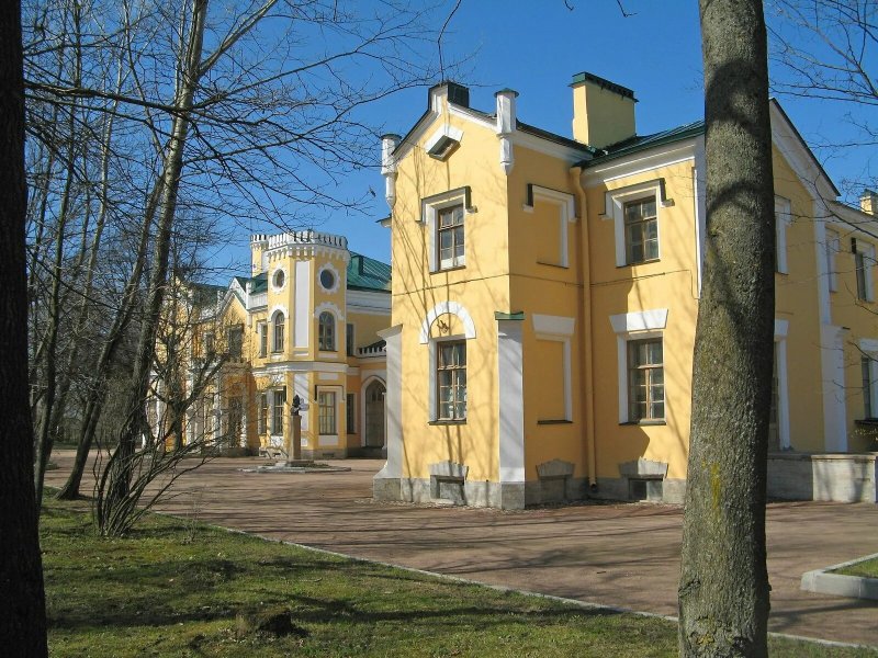 Львовский дворец в стрельне