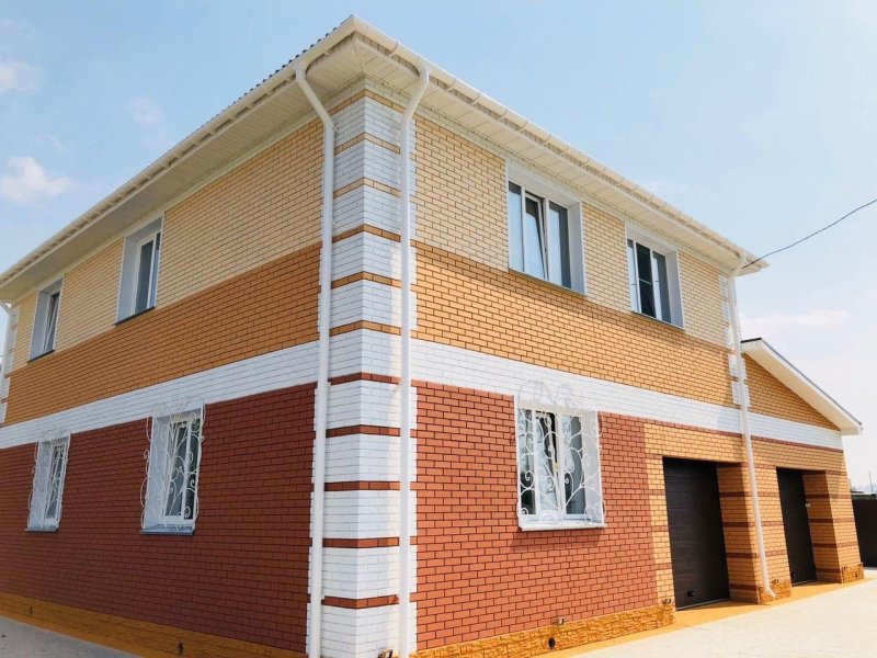 Фасадная панель для наружной отделки дома