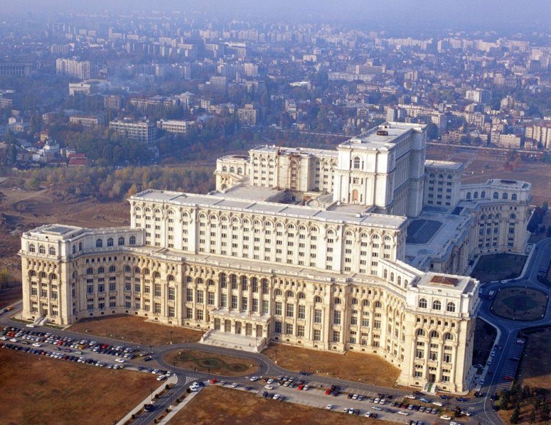 Дворец парламента в бухаресте