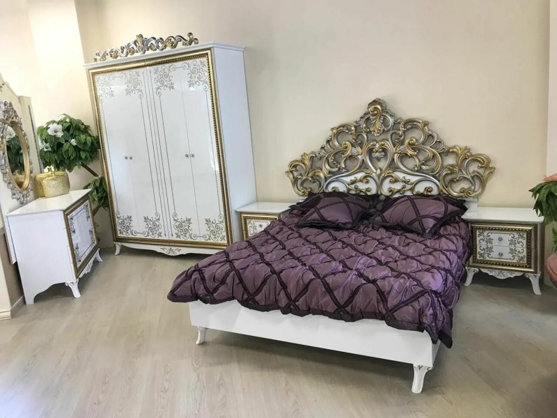 Спальня барокко люкс