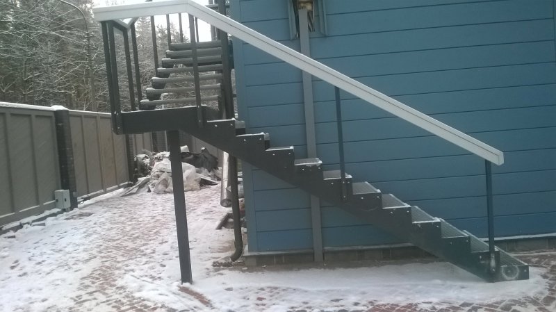 Металлическая лестница