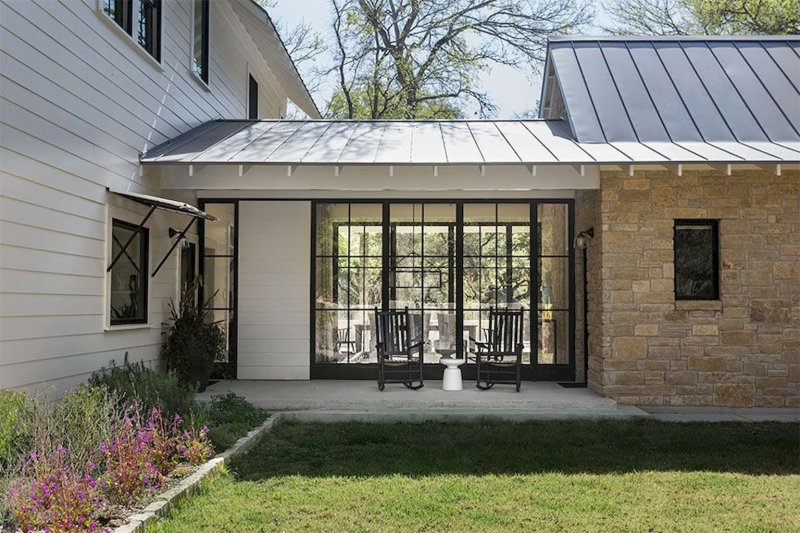 Modern farmhouse