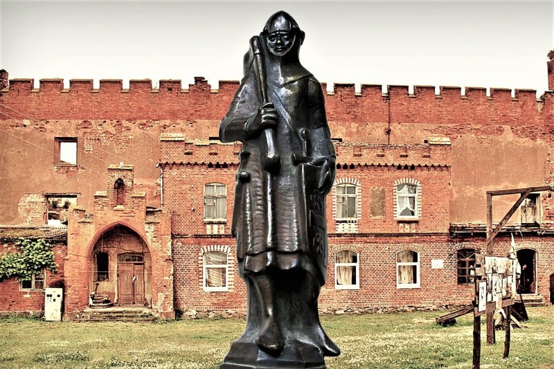 Замок шаакен в калининградской области