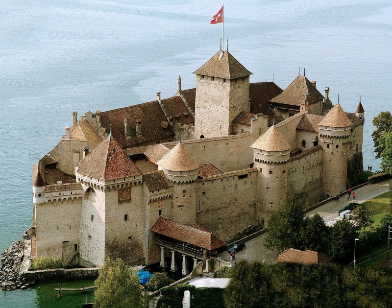 Шильонский замок швейцария